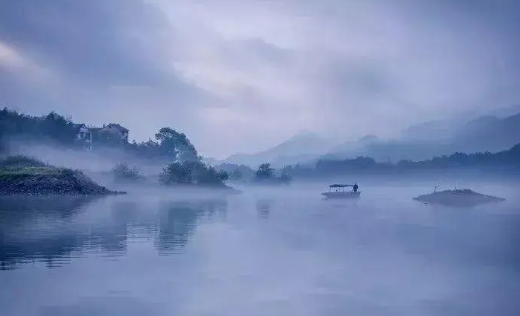 途經(jīng)歲月，淡寫(xiě)時(shí)光